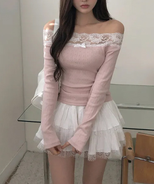 VIVID LADY（ビビッドレディー）の「レースネック オフショルダータイトトップス（Tシャツ/カットソー・レディース・ピンク/アイボリー・FREE）」の6枚目の写真