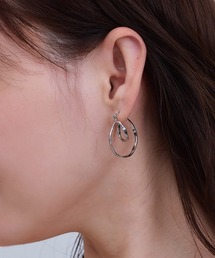 ダブルリングピアス