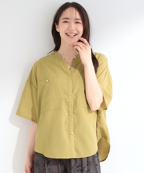 SHOO・LA・RUE(シューラルー)の「【洗濯機可/S-LL】大人の抜け感 ゆるっと5分袖シャツ(シャツ/ブラウス・レディース・ネイビー/ライトオレンジ系/ナチュラル/チャコールグレー/イエロー系その他/ブラウン系その他・04/03/02/01)」の11枚目の写真