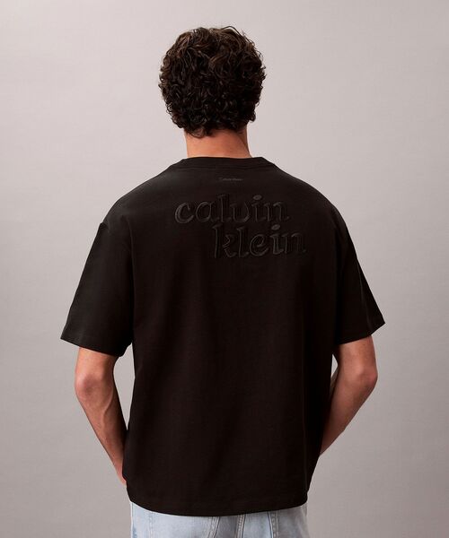 Calvin Klein(カルバン・クライン)の「ショートスリーブリラックス300Tシャツ(Tシャツ/カットソー・メンズ・グレー系その他/ブラック/ブルー系その他/ホワイト・L/M/S/XL)」の14枚目の写真