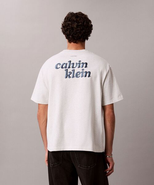 Calvin Klein(カルバン・クライン)の「ショートスリーブリラックス300Tシャツ(Tシャツ/カットソー・メンズ・グレー系その他/ブラック/ブルー系その他/ホワイト・L/M/S/XL)」の19枚目の写真