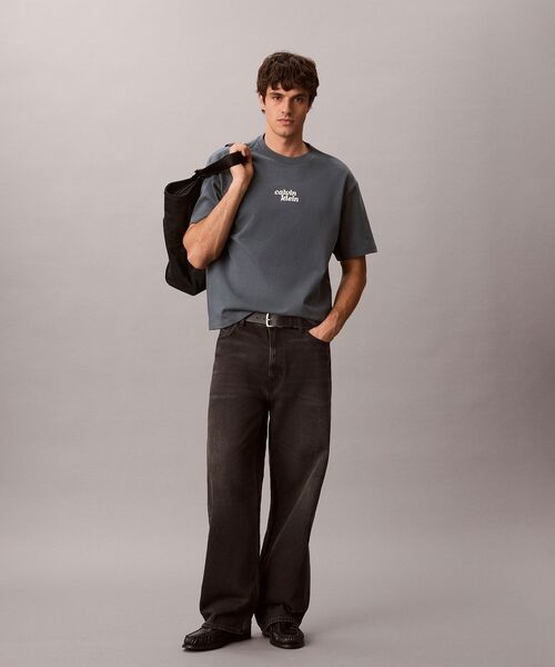 Calvin Klein(カルバン・クライン)の「ショートスリーブリラックス300Tシャツ(Tシャツ/カットソー・メンズ・グレー系その他/ブラック/ブルー系その他/ホワイト・L/M/S/XL)」の22枚目の写真