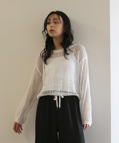 No one knows（ノーワンノーズ）の「ZOZO限定 透かし編みニットプルオーバー(インナー付き)2点セット（アンサンブル・レディース・ブラック/ホワイト・FREE）」の9枚目の写真