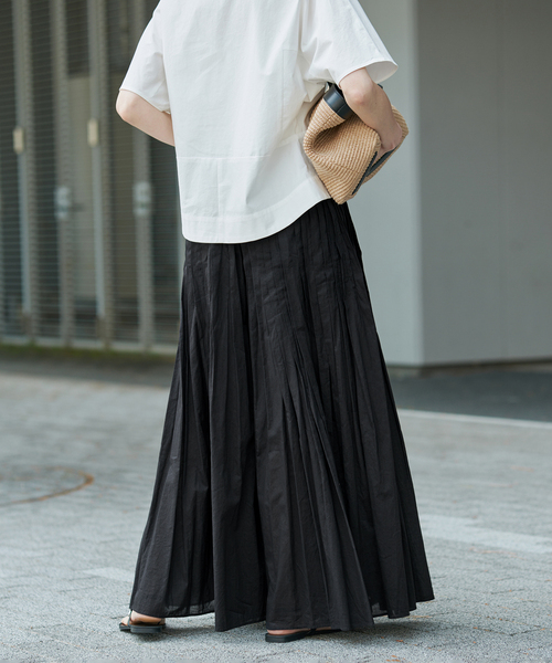 VERMEIL par iena(ヴェルメイユパーイエナ)の「タックボリュームパンツ(その他パンツ・レディース・ブラック/ブラウン・FREE)」の8枚目の写真