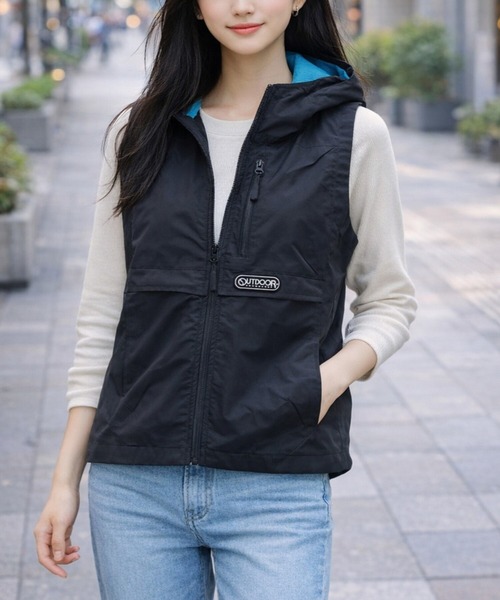 OUTDOOR PRODUCTS(アウトドアプロダクツ)の「OUTDOOR UV フード付きライトベスト(ベスト・レディース・カーキ/ブラック・LARGE/LL/3L/MEDIUM)」の3枚目の写真
