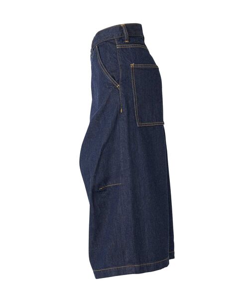 HYSTERIC GLAMOUR（ヒステリックグラマー）の「ニーダーツデニムハーフパンツ（デニムパンツ・レディース・ライトインディゴブルー/ブラック・SMALL/X-SMALL/MEDIUM）」の4枚目の写真