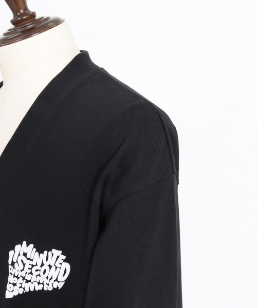 1minute 1second(ワンミニットワンセカンド)の「mcg3851-pave heart print 10oz loose fit cardigan カーディガン(1M26A230)(カーディガン/ボレロ・メンズ・ブラック×ホワイト/ブラック×ブラック/アッシュ・M/L/XL)」の6枚目の写真