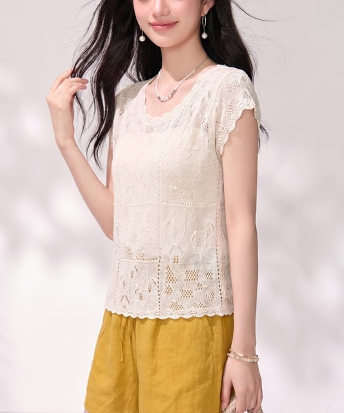 LUCPY（ラクピー）の「クロシェレースフレンチスリーブトップス（その他トップス・レディース・ホワイト・LARGE/MEDIUM/SMALL/X-LARGE）」の3枚目の写真
