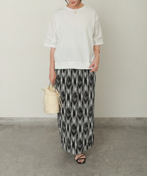 libelle more(リベル モア)の「切替デザインオーバーサイズTシャツ(Tシャツ/カットソー・レディース・グレイッシュベージュ/グリーン/オフホワイト/ブラック・L/M)」の5枚目の写真
