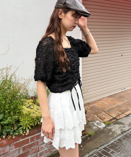 w closet(ダブルクローゼット)の「フラワーレースドロストブラウス 夏服(シャツ/ブラウス・レディース・グリーン/オフホワイト/ブラック・FREE)」の15枚目の写真