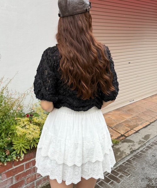 w closet(ダブルクローゼット)の「フラワーレースドロストブラウス 夏服(シャツ/ブラウス・レディース・グリーン/オフホワイト/ブラック・FREE)」の14枚目の写真