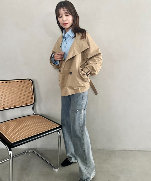 MYMOOD.(マイムード)の「ツイルベルト付きダブルラグラントレンチ ショートトレンチ(トレンチコート・レディース・ベージュ/ライトベージュ・FREE)」の19枚目の写真