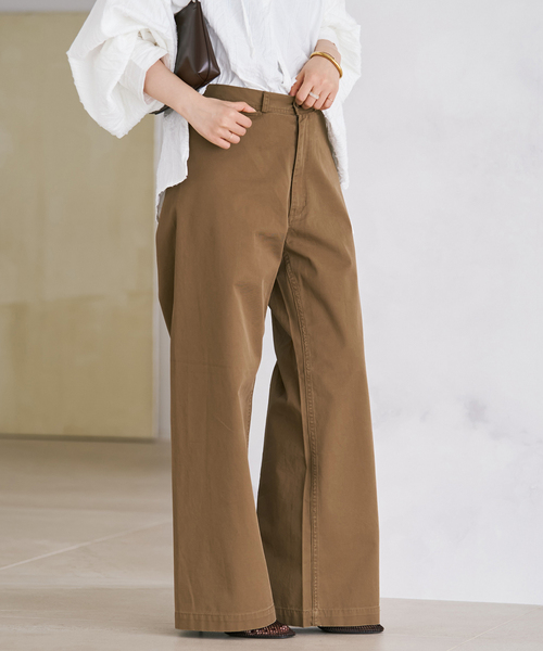 plage（プラージュ）の「Light straight チノパンツ（チノパンツ・レディース・キャメル/ホワイト・38/34/36）」の2枚目の写真