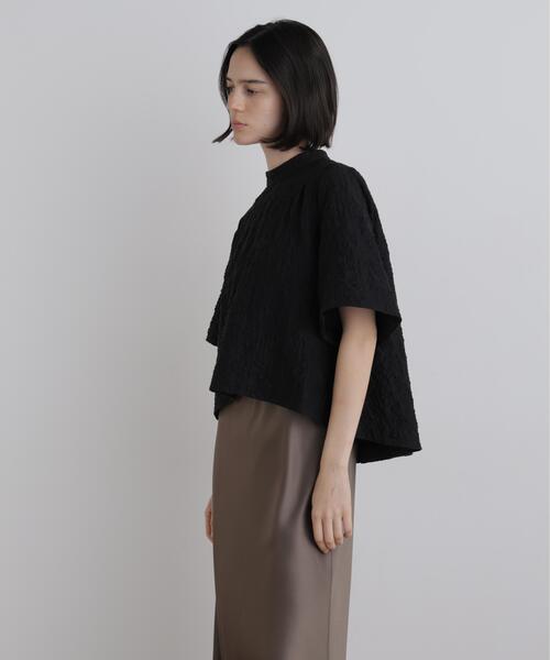 LE PHIL(ルフィル)の「◆シュリンクレースショートブラウス(シャツ/ブラウス・レディース・ホワイト/ブラック・F)」の4枚目の写真