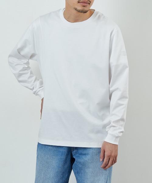TATRAS（タトラス）の「【WEB先行予約】[TATRAS/タトラス] OSMO ワンポイントロゴ ロングスリーブTシャツ（Tシャツ/カットソー・レディース・ホワイト/ブラック・1/2/3）」の19枚目の写真