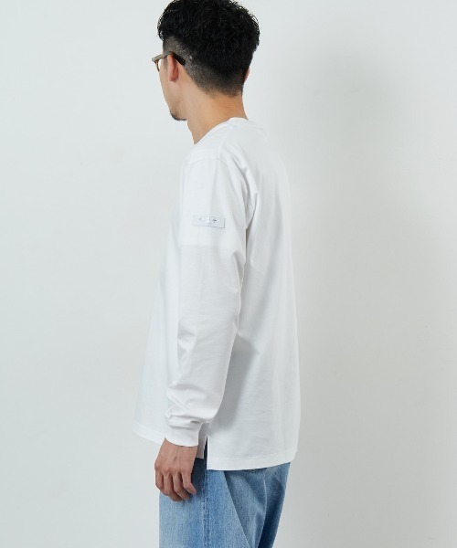 TATRAS（タトラス）の「【WEB先行予約】[TATRAS/タトラス] OSMO ワンポイントロゴ ロングスリーブTシャツ（Tシャツ/カットソー・レディース・ホワイト/ブラック・1/2/3）」の20枚目の写真
