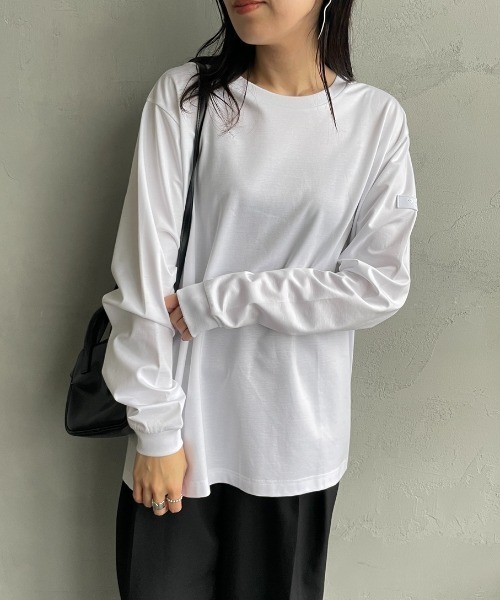 TATRAS（タトラス）の「【WEB先行予約】[TATRAS/タトラス] OSMO ワンポイントロゴ ロングスリーブTシャツ（Tシャツ/カットソー・レディース・ホワイト/ブラック・1/2/3）」の14枚目の写真