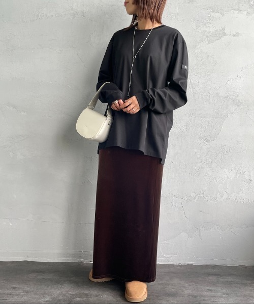 TATRAS（タトラス）の「【WEB先行予約】[TATRAS/タトラス] OSMO ワンポイントロゴ ロングスリーブTシャツ（Tシャツ/カットソー・レディース・ホワイト/ブラック・1/2/3）」の6枚目の写真