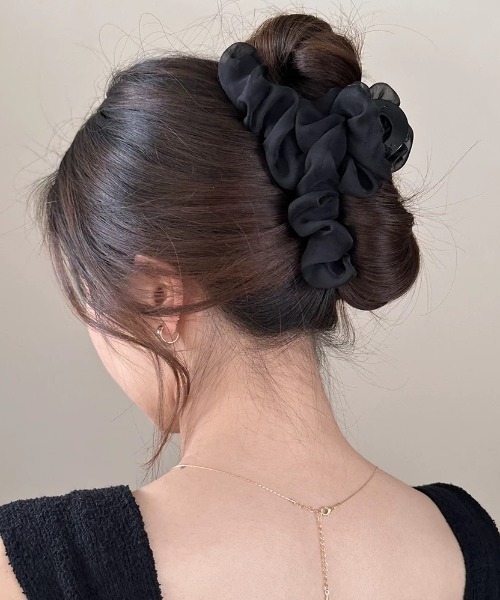E&C closet…(イーアンドシークローゼット)の「シフォンバンスクリップ(バレッタ/ヘアクリップ・レディース・ベージュ/ブラック/ホワイト・FREE)」の10枚目の写真