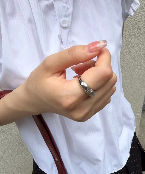 mebole(メボレ)の「round star ring(リング・レディース・ゴールド/シルバー・FREE)」の2枚目の写真