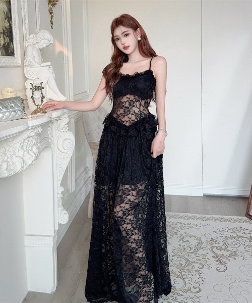 gossip!ロサンゼルス(ゴシップロサンゼルス)の「【Y2Kガーリー】ローズレースキャミソールワンピース / 透け感 ロング丈 レトロ レイヤード(ワンピース・レディース・ブラック・FREE)」の13枚目の写真