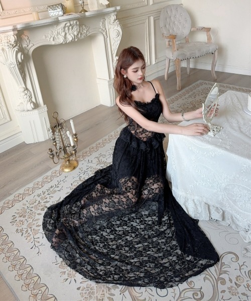 gossip!ロサンゼルス(ゴシップロサンゼルス)の「【Y2Kガーリー】ローズレースキャミソールワンピース / 透け感 ロング丈 レトロ レイヤード(ワンピース・レディース・ブラック・FREE)」の19枚目の写真