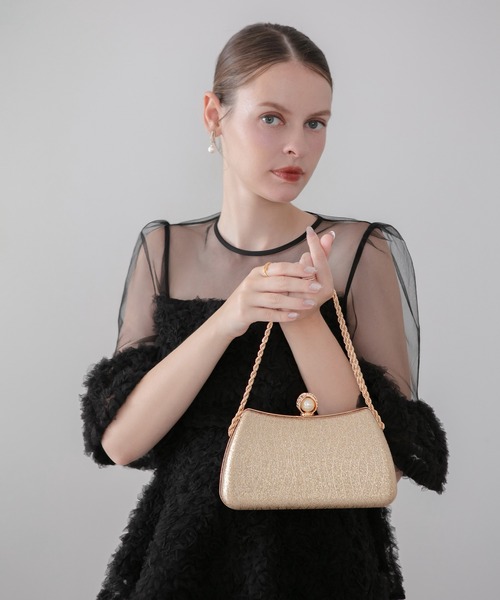 Leja(レジャ)の「【LEJA】グリッターパールビジューチェーン2WAYバッグ結婚式 パーティー 成人式 二次会 同窓会 お呼ばれ オケージョン 20代 30代(ハンドバッグ・レディース・ゴールド・FREE)」の4枚目の写真
