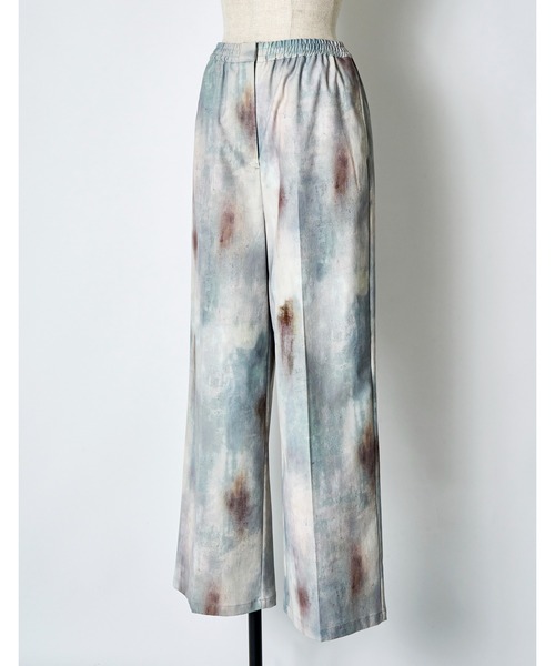 RUMCHE(ラムシェ)の「Soapstone Trousers / ソープストーンパンツ(その他パンツ・レディース・ライトグレー・SMALL/MEDIUM)」の3枚目の写真