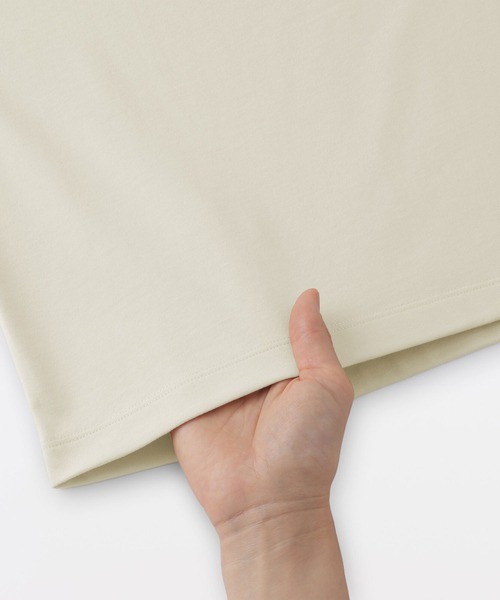 無印良品(ムジルシリョウヒン)の「婦人 天竺編みボートネック七分袖Tシャツ(Tシャツ/カットソー・レディース・ダークグレー/ブラック/オレンジ系/クリーム/ホワイト/ライトグリーン・S/M/L/XL/XXL)」の21枚目の写真