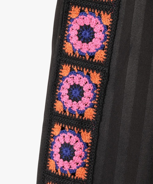 anna sui nyc(アナ スイ エヌ ワイ シー)の「クロシェトラックパンツ(その他パンツ・レディース・オレンジ/ブラック/サックスブルー・FREE)」の22枚目の写真
