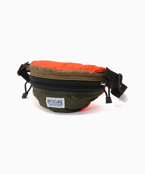 JOURNAL STANDARD(ジャーナルスタンダード)の「BATTLE LAKE / バトルレイク 別注 WAIST POUCH RIPSTOP(ショルダーバッグ・メンズ・ブラウン/カーキ・FREE)」の2枚目の写真