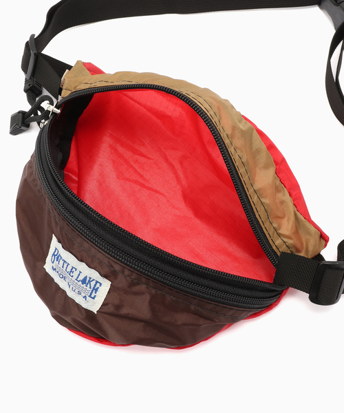 JOURNAL STANDARD(ジャーナルスタンダード)の「BATTLE LAKE / バトルレイク 別注 WAIST POUCH RIPSTOP(ショルダーバッグ・メンズ・ブラウン/カーキ・FREE)」の6枚目の写真