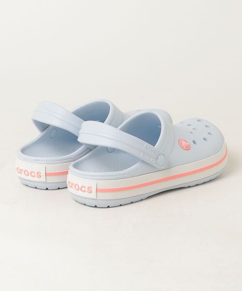 crocs（クロックス）の「crocs/クロックス CROCBAND（サンダル・レディース・ブルー・22cm/23cm/24cm/25cm）」の2枚目の写真