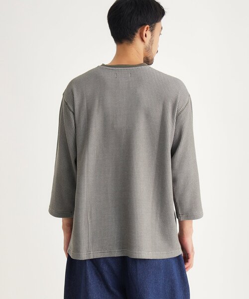 BACK NUMBER(バックナンバー)の「ワッフル7分袖ヘンリーネックTシャツ(Tシャツ/カットソー・メンズ・カーキ/ブラック/レッド系・05/06/04)」の15枚目の写真