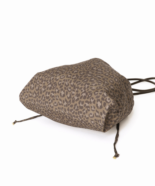 Spick & Span(スピックアンドスパン)の「《WEB限定 / 追加》別注 Spick & Span LEOPARD TOTE(トートバッグ・レディース・ブラウン・FREE)」の4枚目の写真