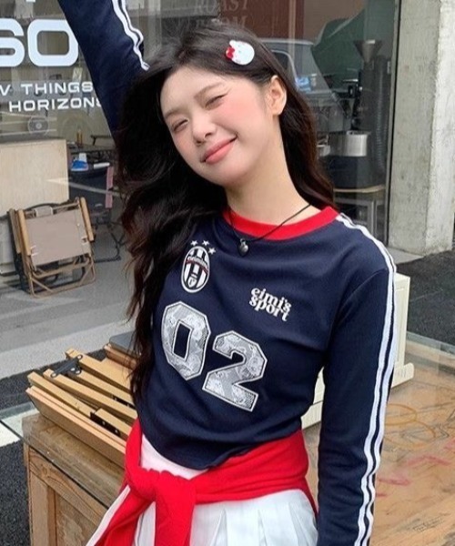 AVYL(アヴィル)の「ナンバープリント袖ラインゲームシャツ(Tシャツ/カットソー・レディース・ネイビー/グレー・M)」の5枚目の写真