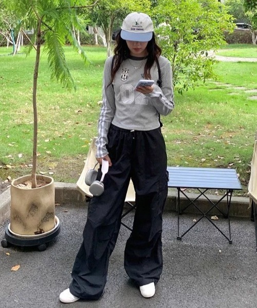 AVYL(アヴィル)の「ナンバープリント袖ラインゲームシャツ(Tシャツ/カットソー・レディース・ネイビー/グレー・M)」の10枚目の写真