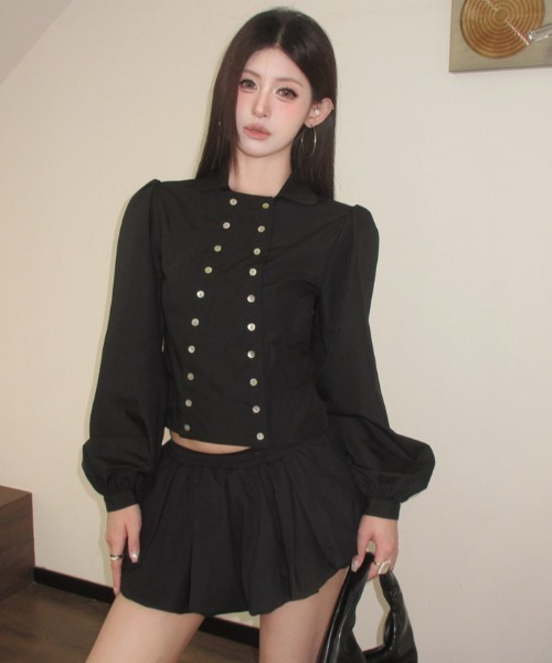 Aelina(エリナ)の「ダブルブレストパフスリーブショートブラウス(シャツ/ブラウス・レディース・ホワイト/ブラック・FREE)」の2枚目の写真