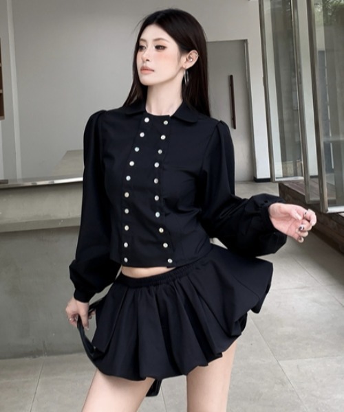 Aelina(エリナ)の「ダブルブレストパフスリーブショートブラウス(シャツ/ブラウス・レディース・ホワイト/ブラック・FREE)」の12枚目の写真