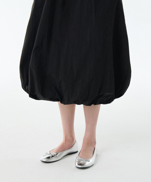 MUSINSA STANDARD WOMAN（ムシンサスタンダードウーマン）の「ウィメンズバルーンバンディングロングスカート[ブラック]（スカート・レディース・その他・X-SMALL/S/M/L）」の4枚目の写真