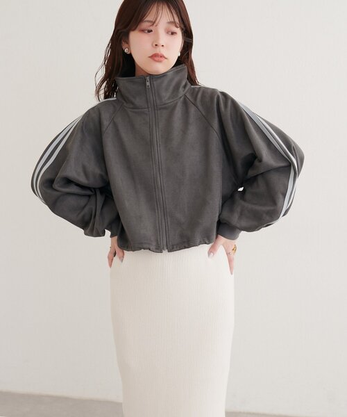 natural couture(ナチュラルクチュール)の「袖ラインスタンドショートブルゾン(ブルゾン・レディース・グレイッシュベージュ/ブラウン/チャコールグレー・FREE)」の6枚目の写真
