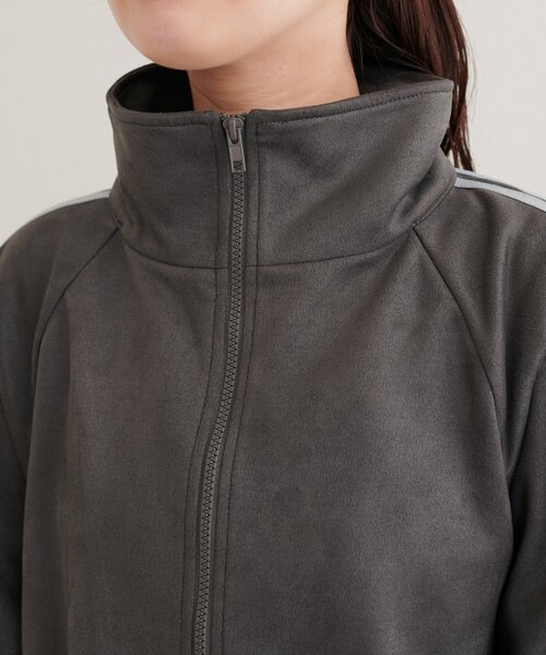 natural couture(ナチュラルクチュール)の「袖ラインスタンドショートブルゾン(ブルゾン・レディース・グレイッシュベージュ/ブラウン/チャコールグレー・FREE)」の11枚目の写真