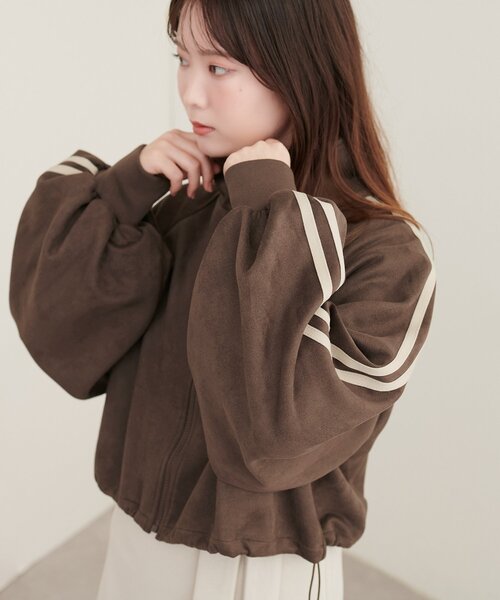 natural couture(ナチュラルクチュール)の「袖ラインスタンドショートブルゾン(ブルゾン・レディース・グレイッシュベージュ/ブラウン/チャコールグレー・FREE)」の17枚目の写真