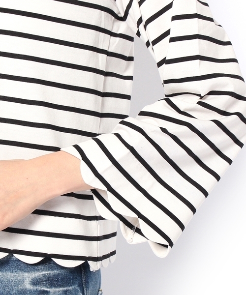 Chico（チコ）の「スカラップボートネック長袖Ｔシャツ（Tシャツ/カットソー・レディース・アイボリー/ホワイト×ブラック/ホワイト×ネイビー/ピンクベージュ・FREE）」の8枚目の写真