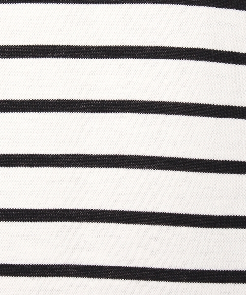 Chico（チコ）の「スカラップボートネック長袖Ｔシャツ（Tシャツ/カットソー・レディース・アイボリー/ホワイト×ブラック/ホワイト×ネイビー/ピンクベージュ・FREE）」の9枚目の写真