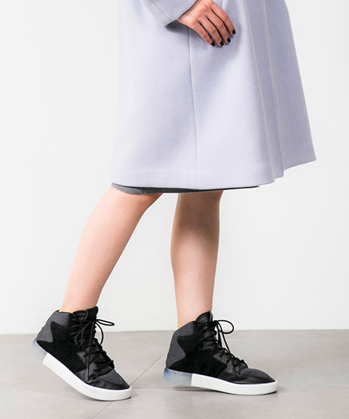 adidas Originals（アディダスオリジナルス）の「【adidas Originals】adidas Originals for emmi TUBULAR INVADER 2.0（スニーカー・レディース・ブラック・24/25/24.5/23/23.5/26.5/26/27/22.5/25.5/27.5）」の4枚目の写真