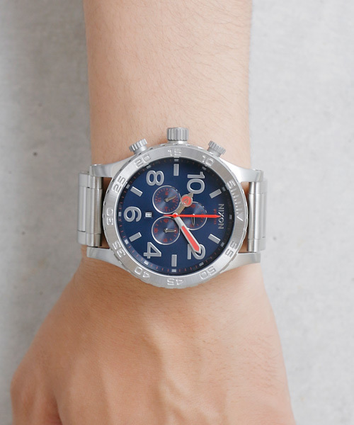 NIXON(ニクソン)の「THE 51-30 CHRONO(アナログ腕時計・メンズ・ブラック/ホワイト/ネイビー/ゴールド/ブラック系その他/ゴールド系その他/ピンクゴールド/ホワイト系その他/シルバー系その他/その他1/その他2/ブルー系その他/その他3/ブラック系その他2・FREE)」の6枚目の写真