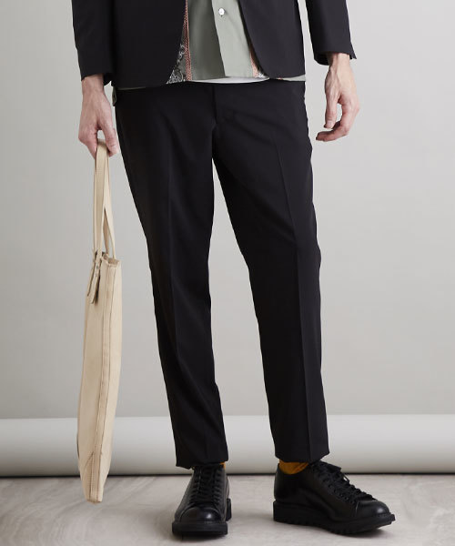 UNITED TOKYO（ユナイテッドトウキョウ）の「ポプリントラウサーズ（スラックス・メンズ・ブラック/サックスブルー・1/3/2）」の2枚目の写真