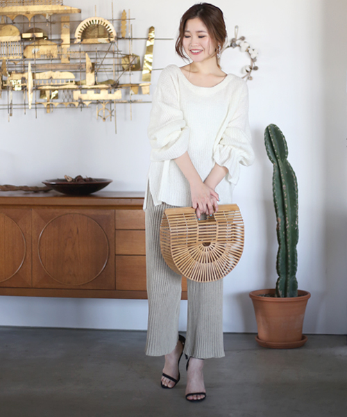 Bab Bou Jeloud（バブブージュルード）の「スヌード付き2WAYキャンディースリーブトップス（ニット/セーター・レディース・オフホワイト/ネイビー/ピンク・FREE）」の21枚目の写真