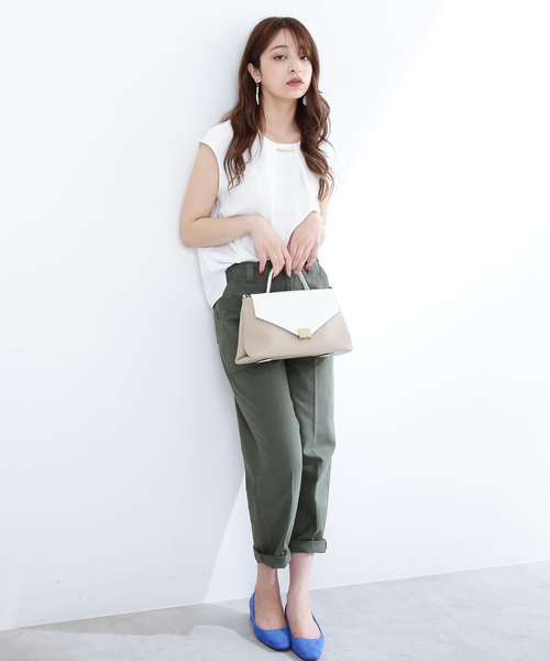 N.(N. Natural Beauty Basic)(エヌエヌナチュラルビューティーベーシック)の「◆パーツ付とろみノースリーブブラウス(シャツ/ブラウス・レディース・ネイビー/ブルー/ベージュ/ホワイト・MEDIUM)」の5枚目の写真